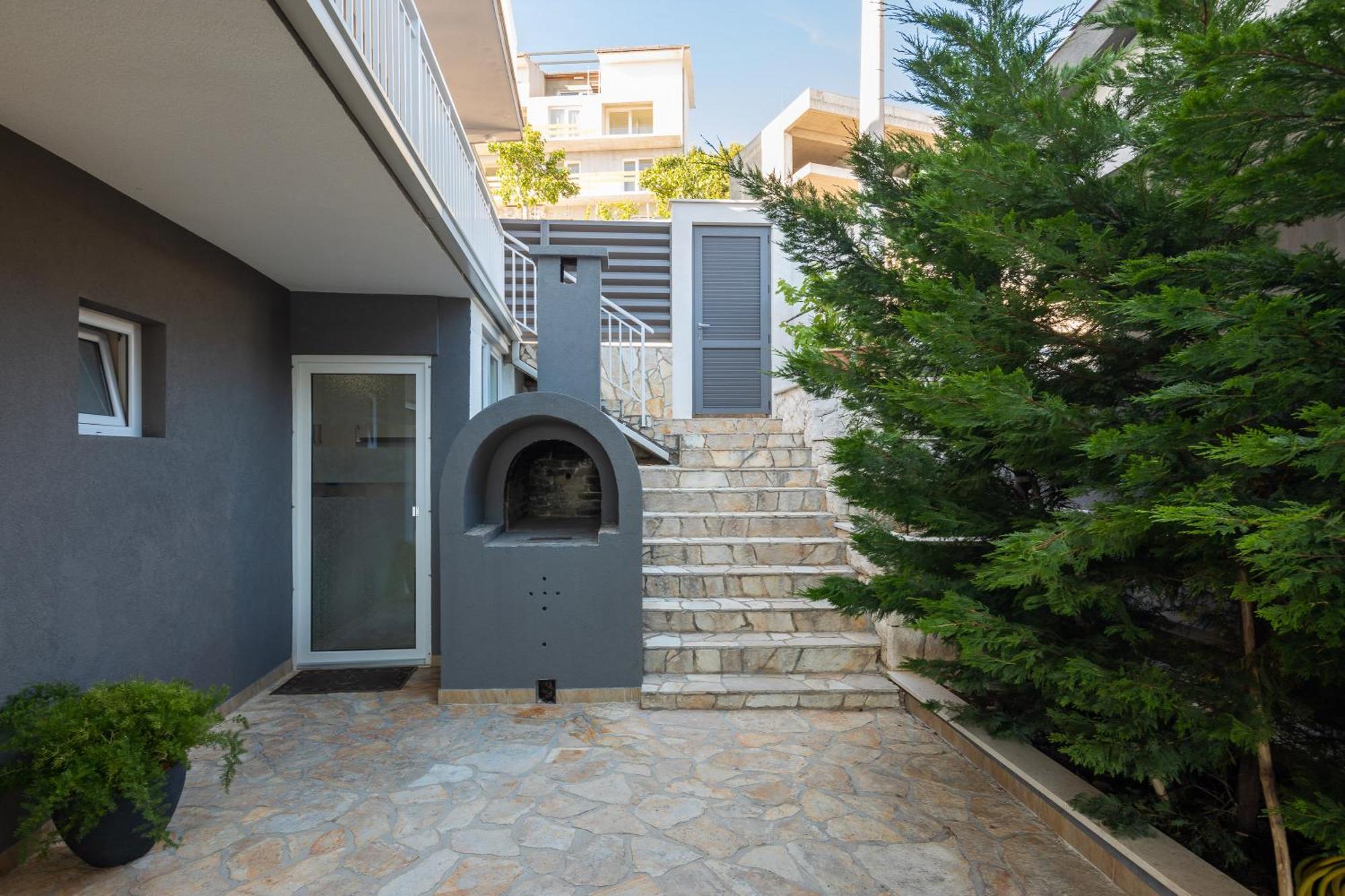 Luxury Seafront Villa With Heated Pool, Jacuzzi, Sea View, 150 M From Beach Stanici Bagian luar foto