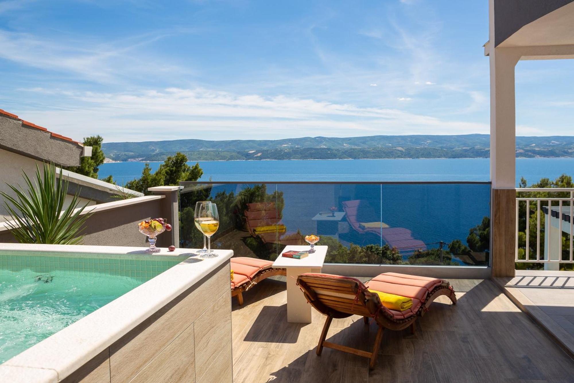 Luxury Seafront Villa With Heated Pool, Jacuzzi, Sea View, 150 M From Beach Stanici Bagian luar foto