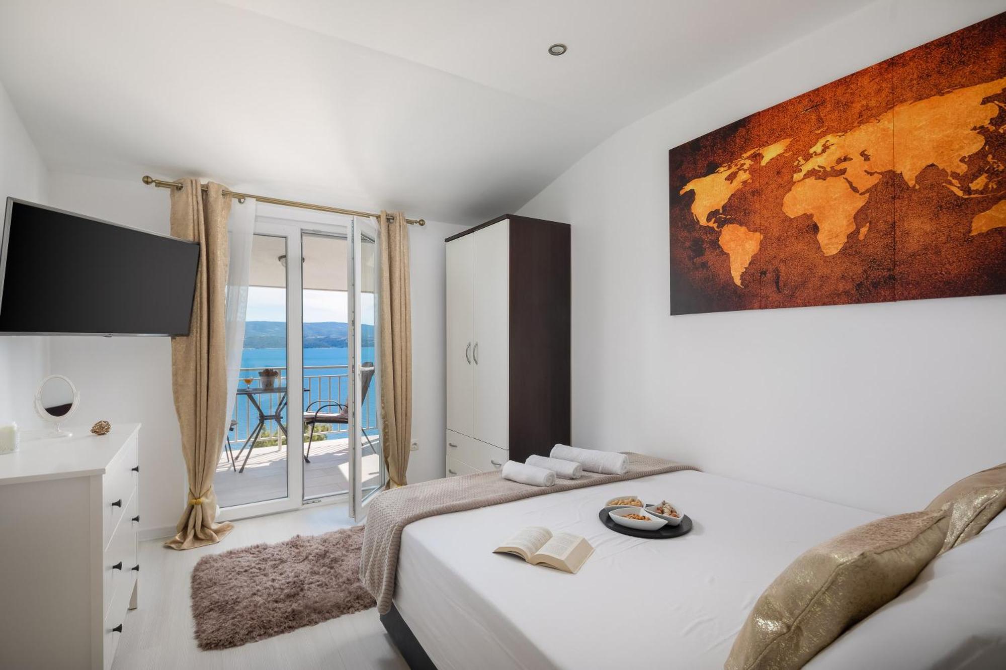 Luxury Seafront Villa With Heated Pool, Jacuzzi, Sea View, 150 M From Beach Stanici Bagian luar foto