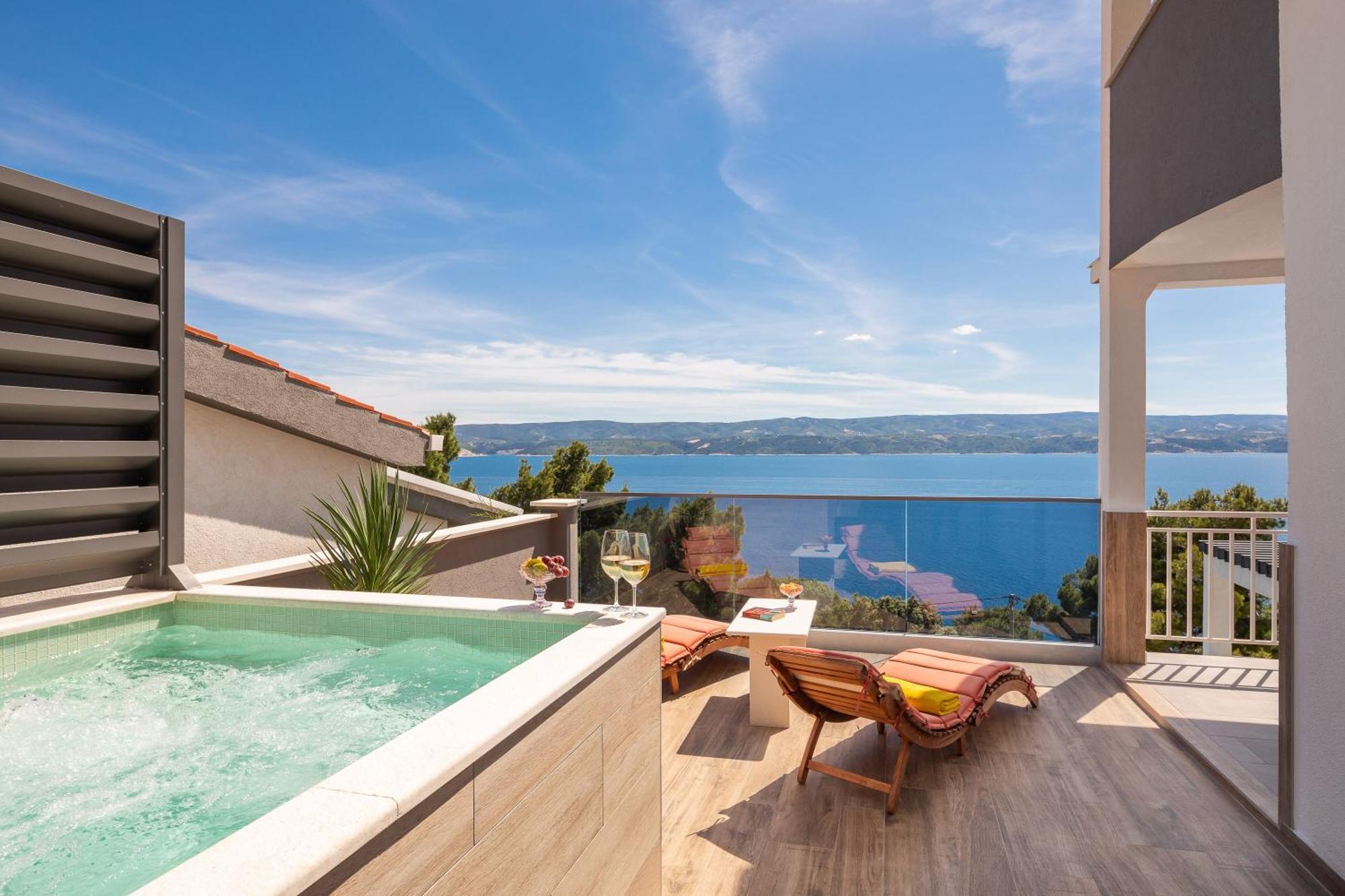 Luxury Seafront Villa With Heated Pool, Jacuzzi, Sea View, 150 M From Beach Stanici Bagian luar foto